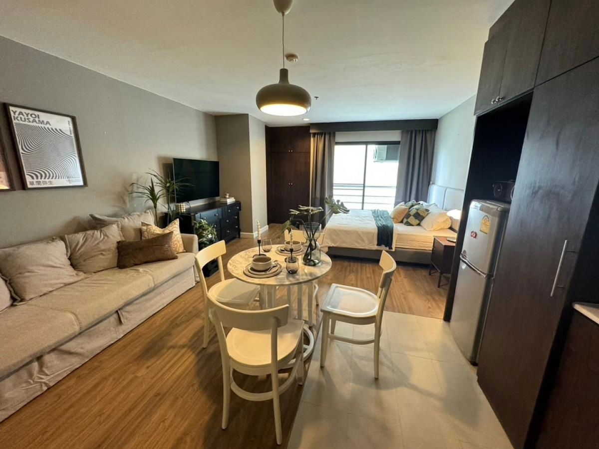 The Grand Condo, Type: studio, 42 square meters