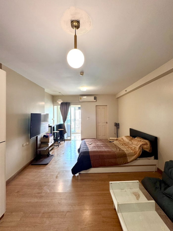 出租 Supalai Park Ekkamai-Thonglor BTS Thonglor 可协商线路 ID：@condobkk（带 @）代码 H33306