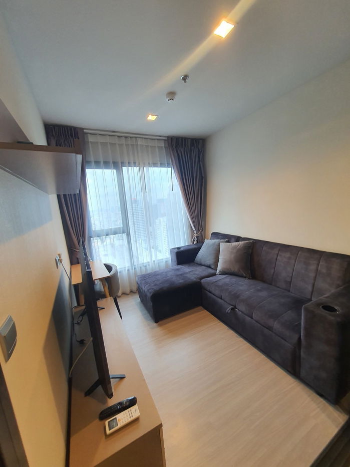 Life Asoke - Rama9 For rent  .