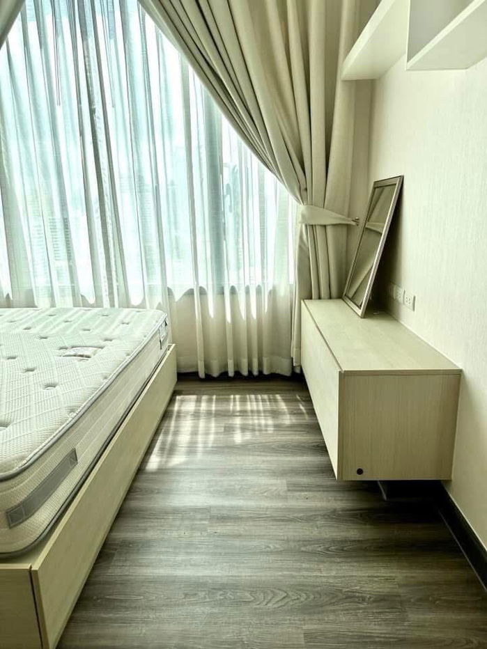 Q                          Asoke