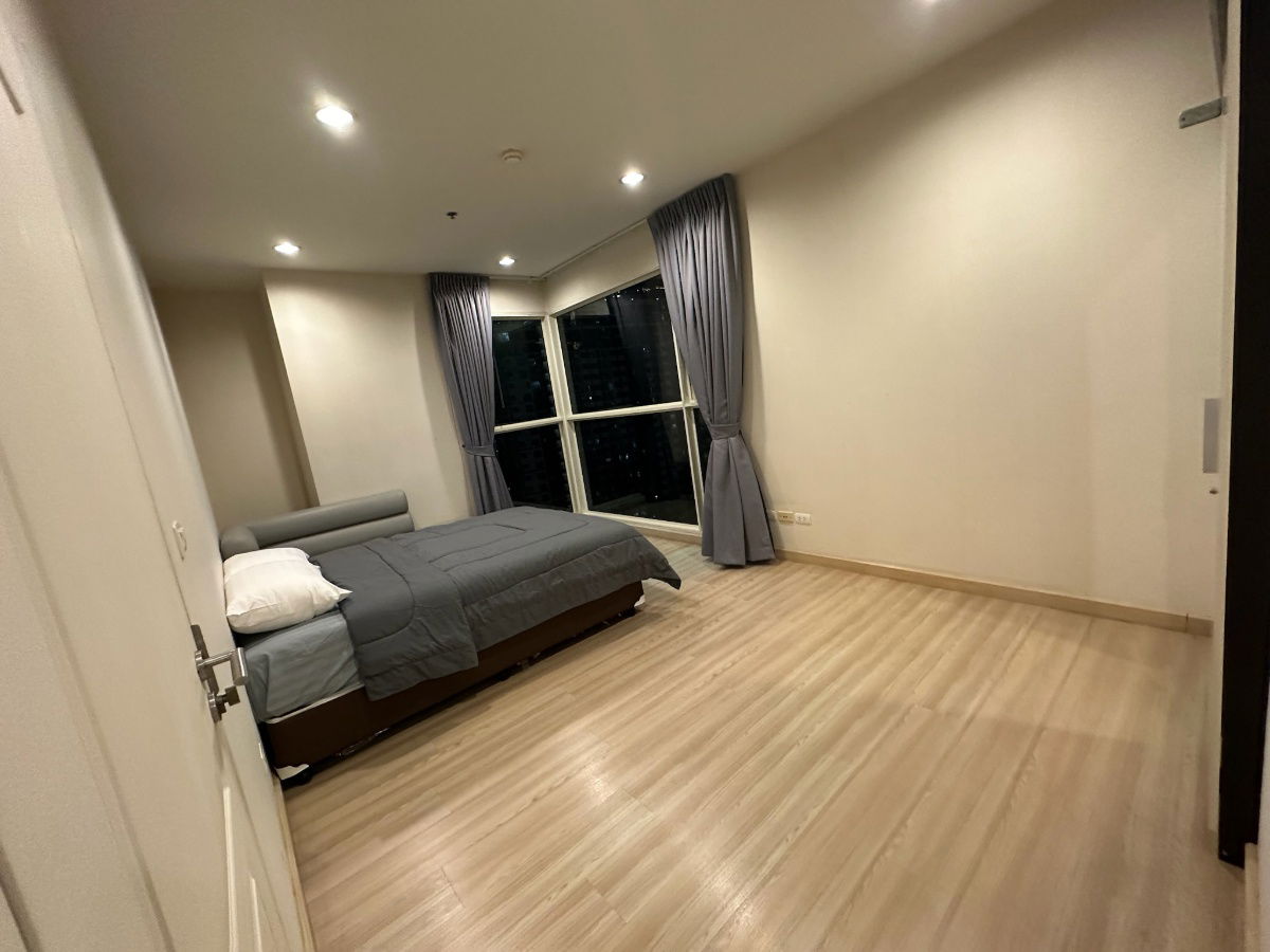 ให้เช่าคอนโด เดอะ ไลท์เฮ้าส์ เฟอร์ครบ (S15-1918)