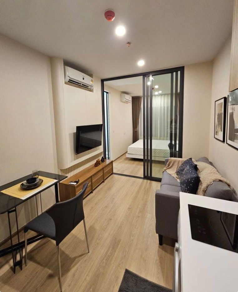 Life Rama 4 -             Asoke