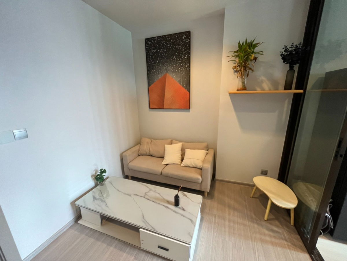 Life Asoke-Rama9 (1 Bedroom 1Bathroom) 33 Sqm. Rent 19K/month ▫️Line: @sanhaproperty📲095-6922871 Code: LAR0035