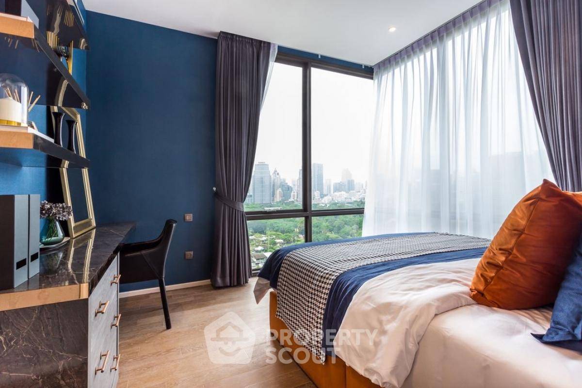 2-BR Condo at Muniq Langsuan near BTS Ratchadamri (ID 1999579)