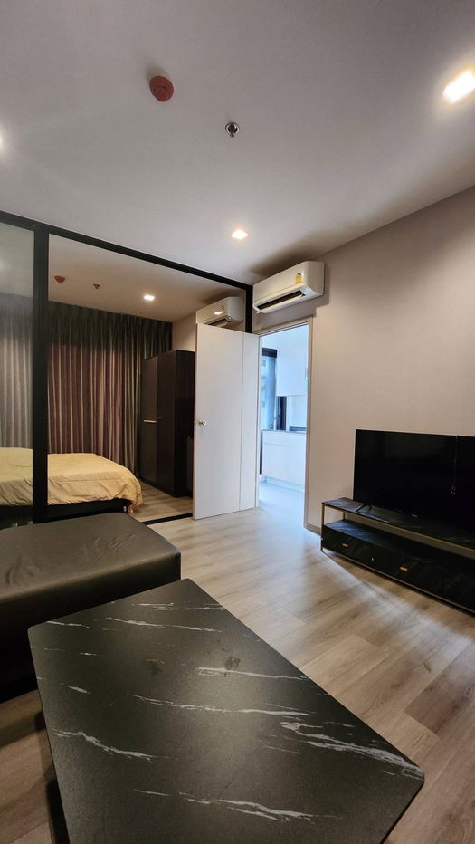 Politan rive riverside condo for rent