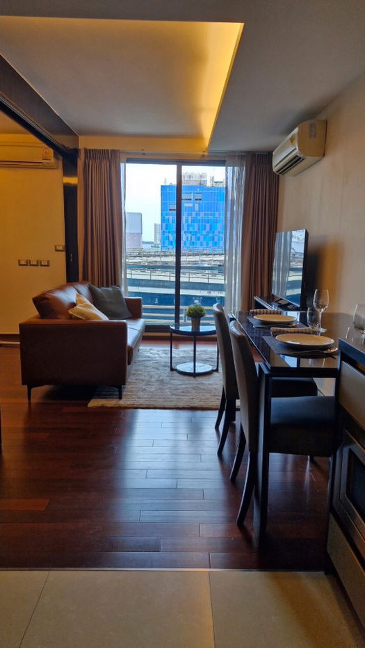 地址素坤逸路 61 号