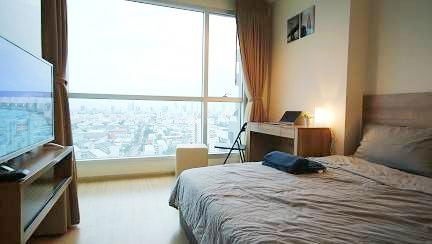 Rhythm Ratchada-Huai Khwang 出租公寓，1 间卧室，转角房，46 平方米，20 楼。