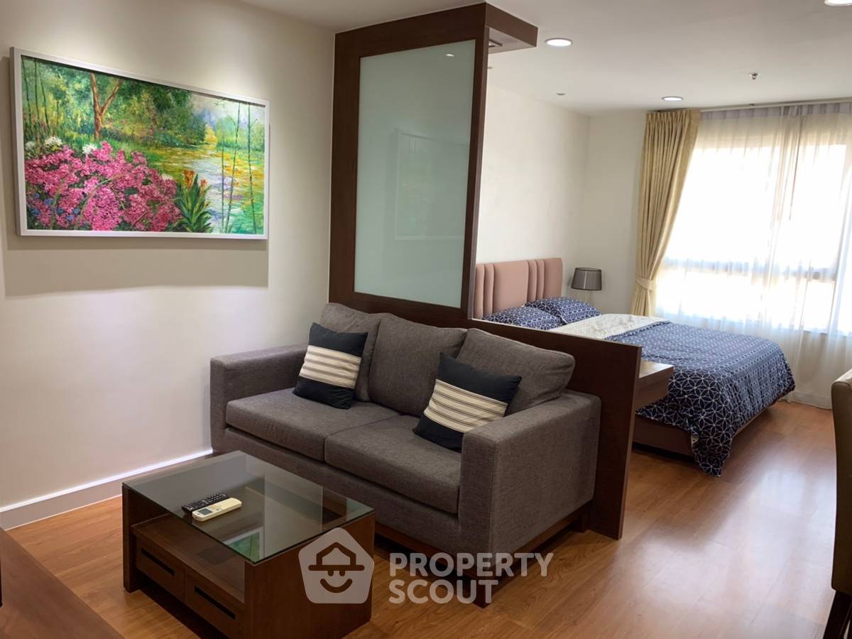 1-BR Condo at Condo One X Sukhumvit 26 near BTS Phrom Phong (ID 884398)
