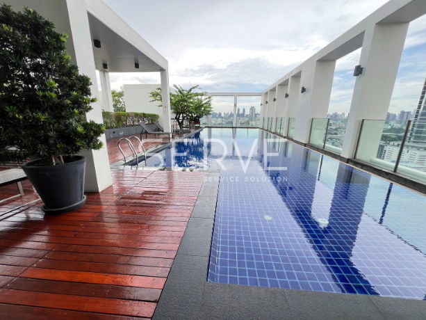 🔥Hot Price🔥 Corner Room 2 Beds with Bathtub Nice Room City View Good Location Close to BTS Ari  @  Noble Reform