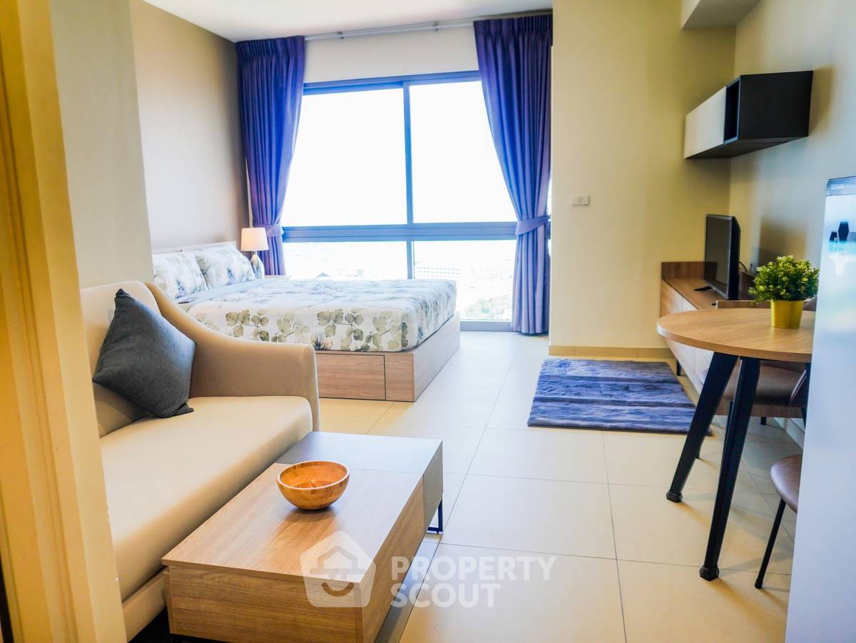 Studio Condo at Unixx South Pattaya close to Phratamnak (ID 1511259)