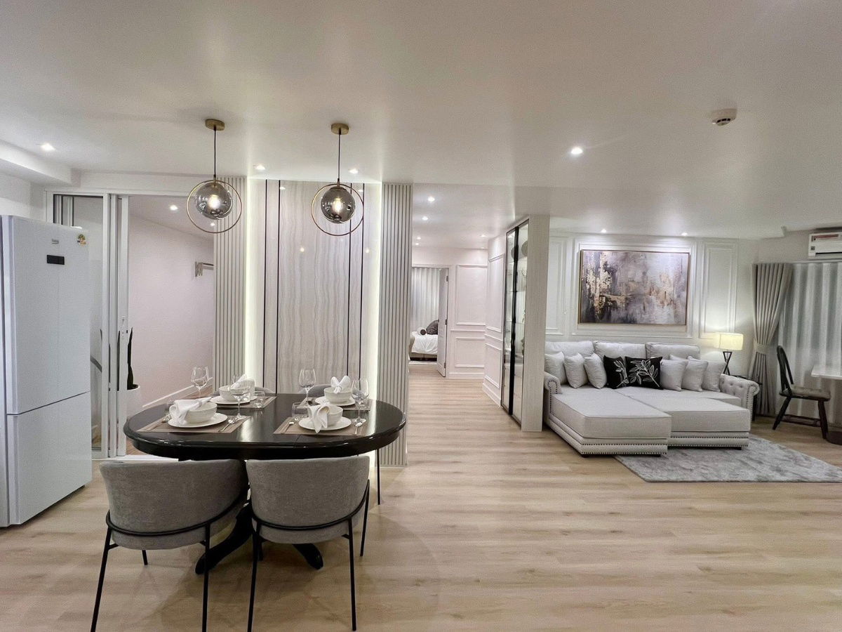 Fortune Condo                  Town