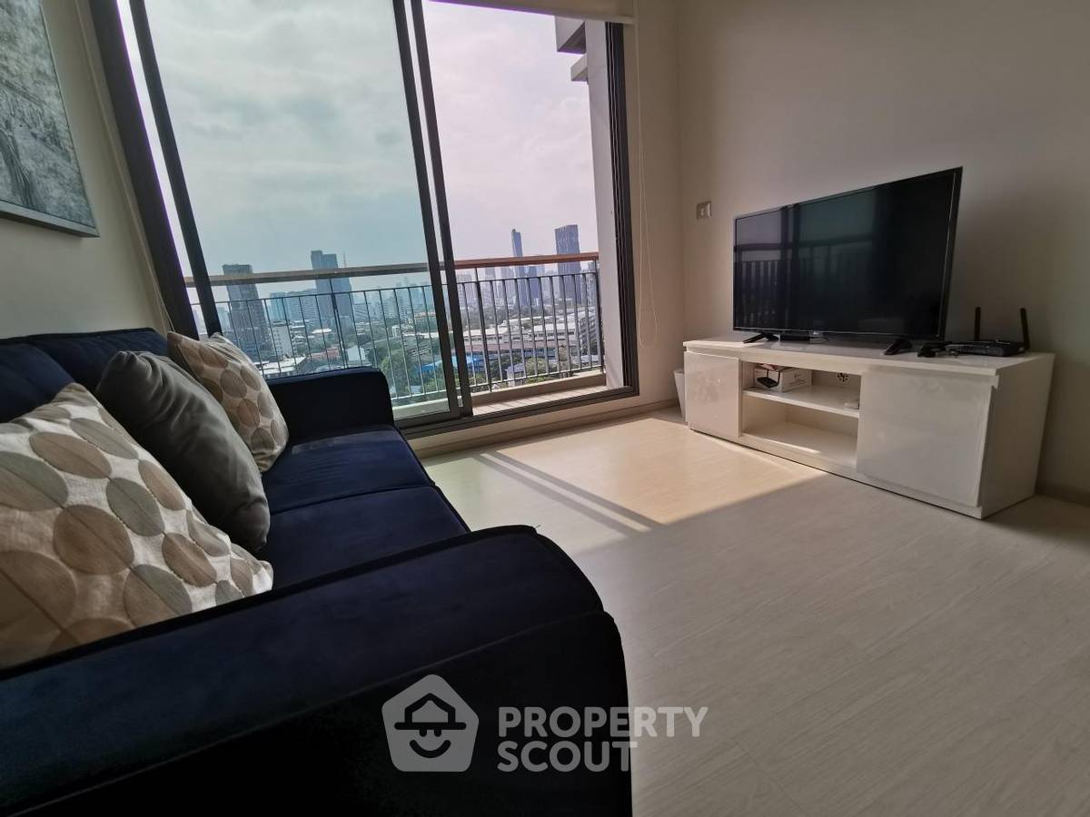 1-BR Condo at Rhythm Sukhumvit 42 near BTS Ekkamai (ID 452600)