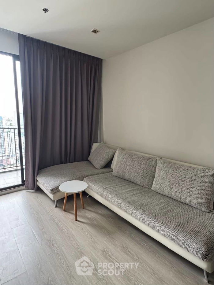 2-BR Condo at Quinn Condo Ratchada 17 near MRT Sutthisan (ID 2214858)