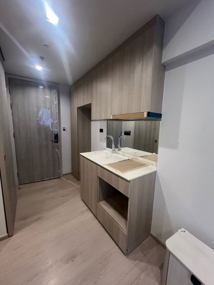 Condo For Rent Reference Sathorn - Wongwianyai (A6807043) ID Line : @condo98