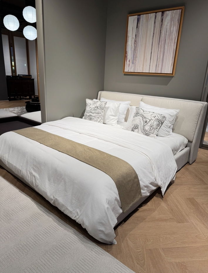 素坤逸路 36 号艾斯酒店 |