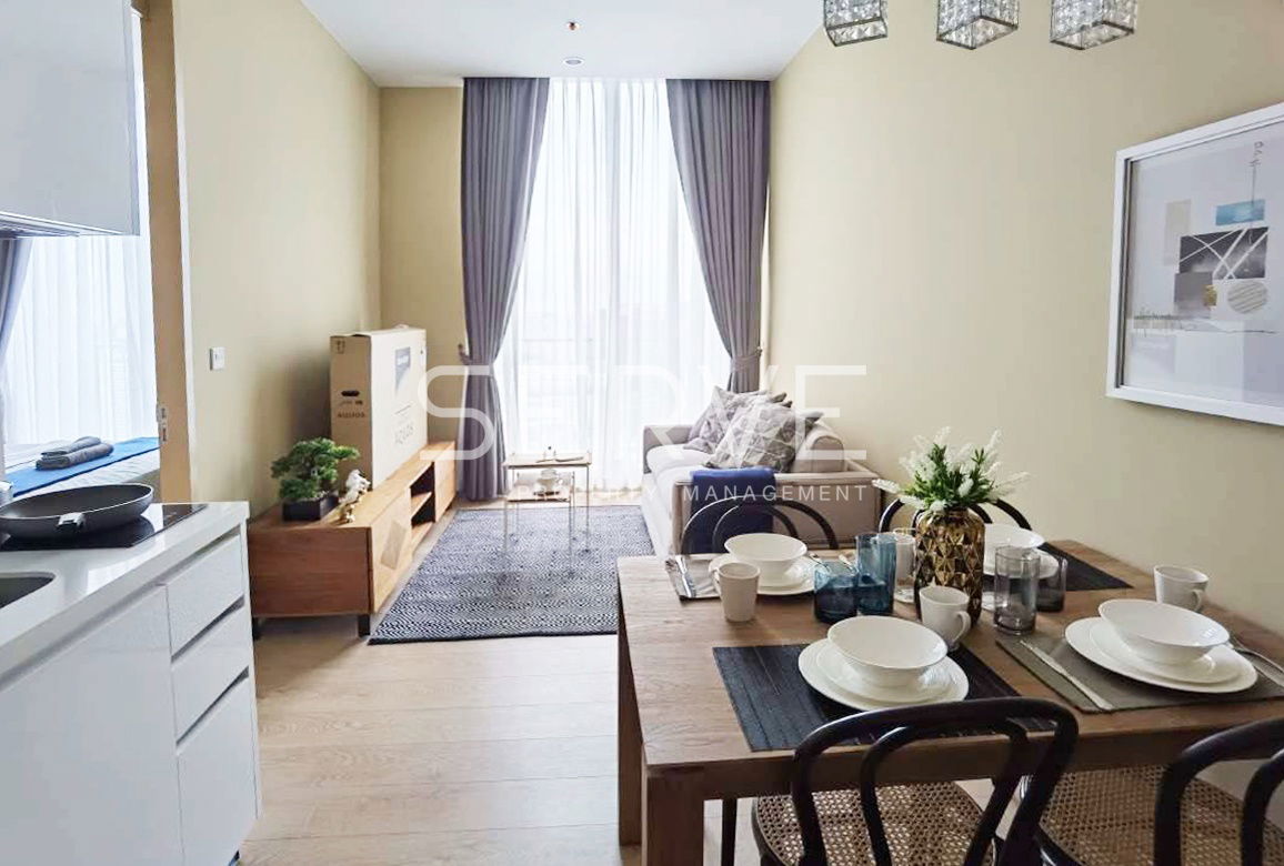 Nice Room 1 Bed Super High Fl. 30+ Nice View Good Location Close to BTS Asok & MRT Sukhumvit 550 m. at Noble BE19 Condo / For Rent