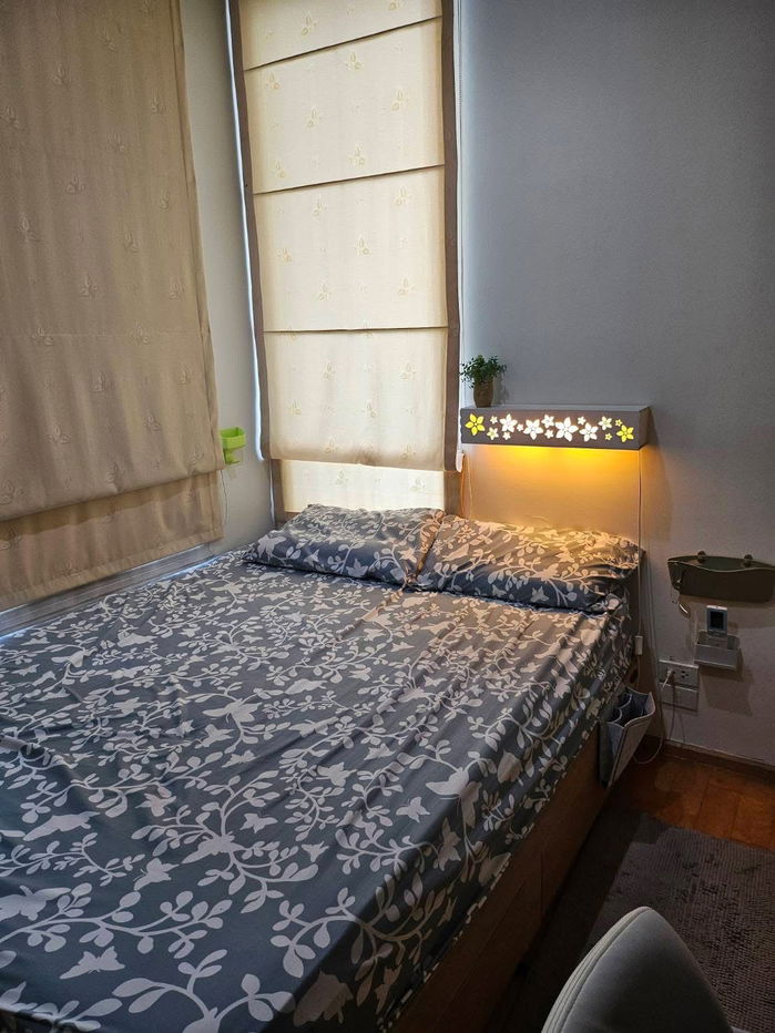 P1093 Condo for rent Villa Rachatewi, 2 bedrooms, near BTS Phaya Thai and Airportlink, spacious room, beautifully decorated, ready to move in.