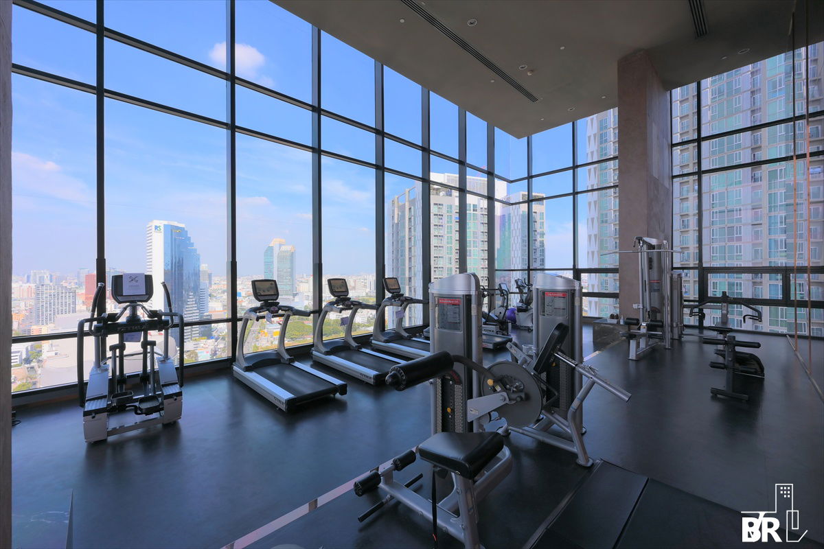 Ivy Ampio,Rare Unit, Good Price Near MRT Thailand Cultural Centre