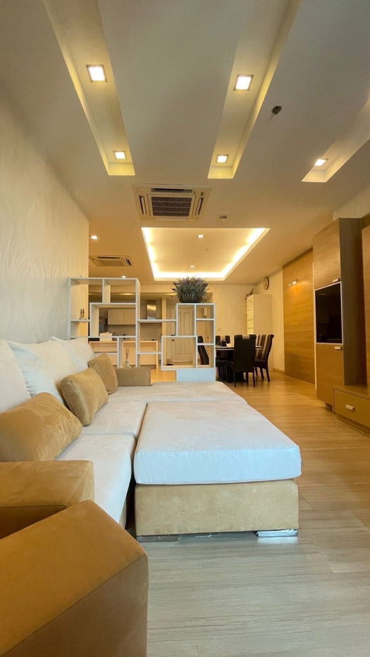 Code: KJ7832  for rent Baan Sathorn Chaopraya // Line ID: @kjcondo (with @) //