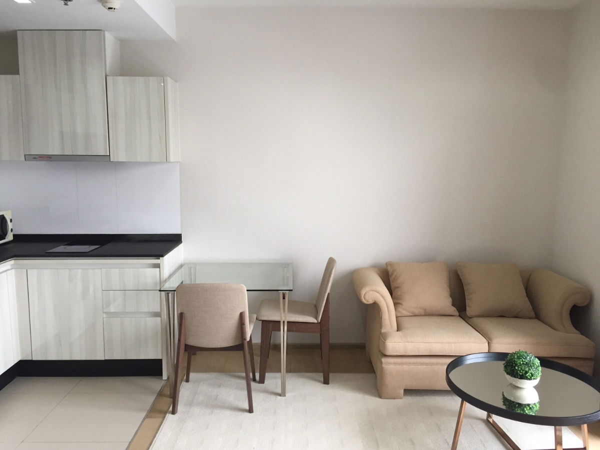Condo for rent HQ Thonglor by sansiri fully furnished (S15-3753)