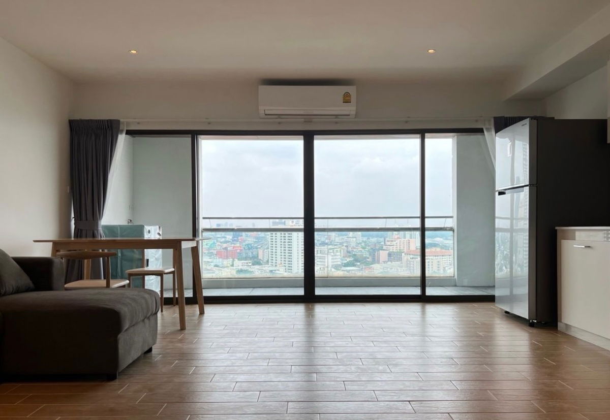 rent: The Natural Place Suite 2 bedrooms, beautiful, good location, ready to move in, near MRT Lumpini. Interested, add Line @841qqlnr