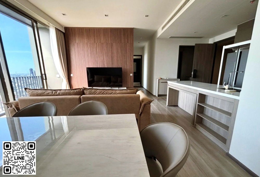 ✨Line ID @556ryccg 🌅2 Bedroom 1 Maidroom 97 sqm Floor 33 RHYTHM Charoenkrung Pavillion Fully furnished near BTS Saphan Taksin