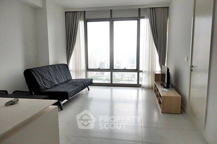 1-BR Condo at 185 Rajadamri near BTS Ratchadamri (ID 881323)