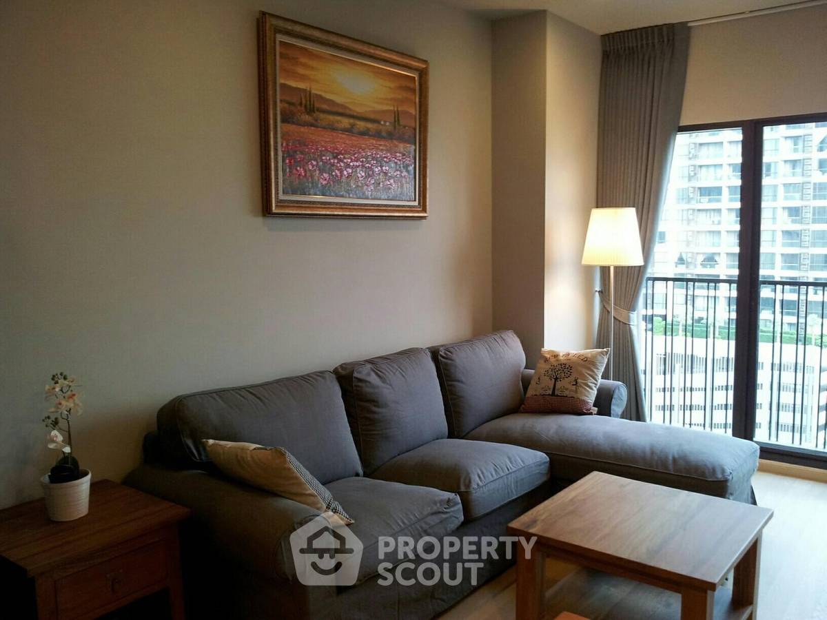 2-BR Condo at Noble Refine Prompong near BTS Phrom Phong (ID 452572)