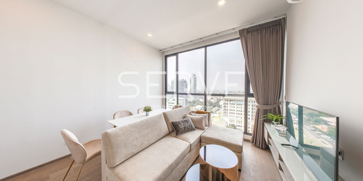 Nice Decorate 2 Beds  Corner Room High Floor  Condo Good Location Close to BTS Phaya Thai 300 m @  Park Origin Phayathai