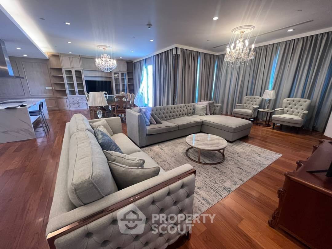 4-BR Condo at 185 Rajadamri near BTS Ratchadamri (ID 2228461)
