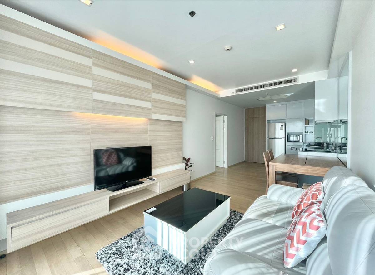 1-BR Condo at Noble Refine Prompong near BTS Phrom Phong (ID 681316)