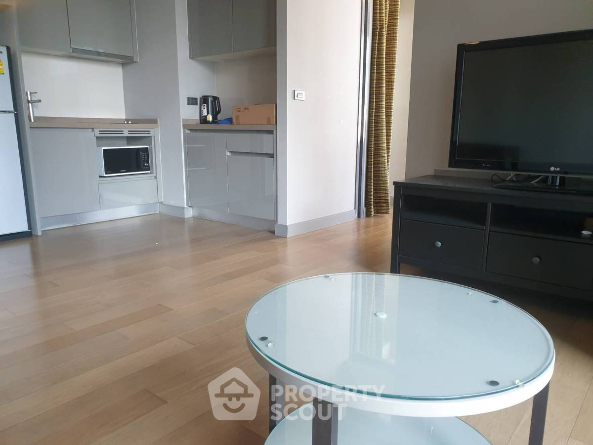 1-BR Condo at M Silom near BTS Chong Nonsi (ID 1919593)
