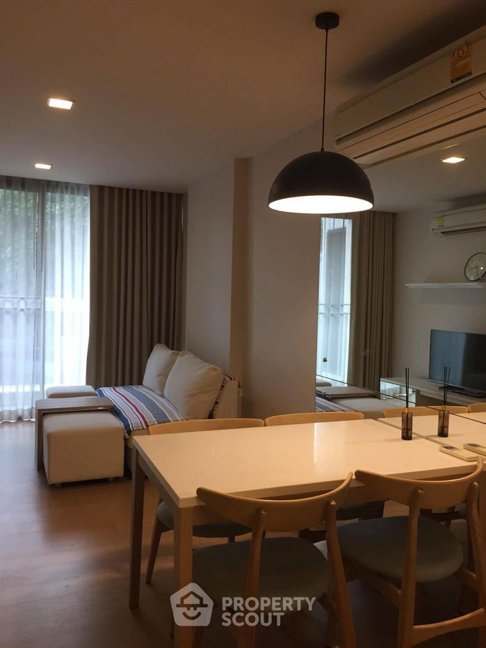 คอนโด 2 ห้องนอน แอท ลิฟ @ 49 ใกล้ BTS ทองหล่อ (ID 452809)