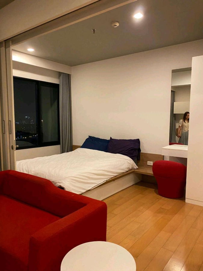 Code: KJ7886  for rent Blocs 77 // Line ID: @kjcondo (with @) //