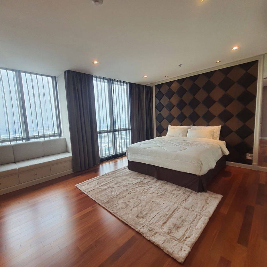 P0190 For Rent! Luxury Penthouse at The Four Wings Residence