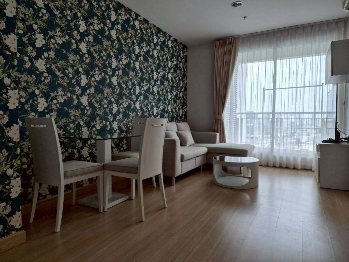 Life@Ladprao18. 1bed 45sqm. Line id: @pfagent