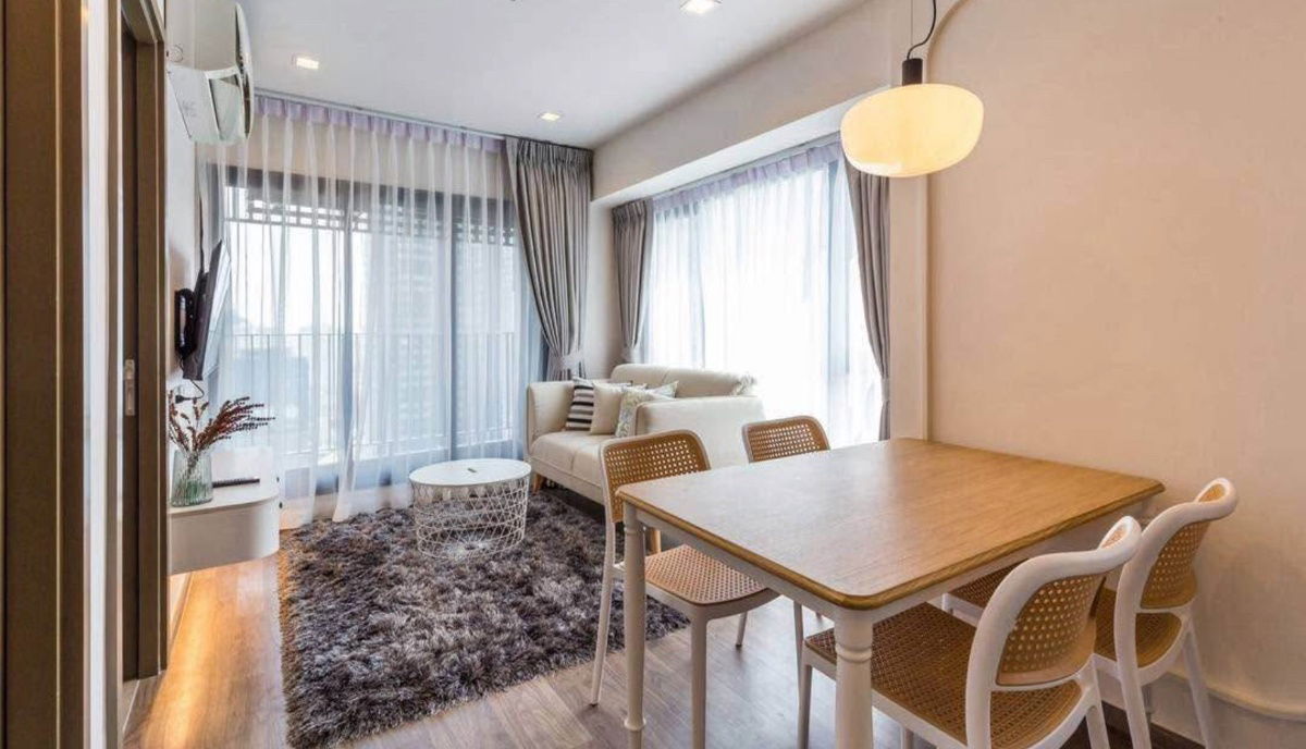 Life Ladprao                       Valley