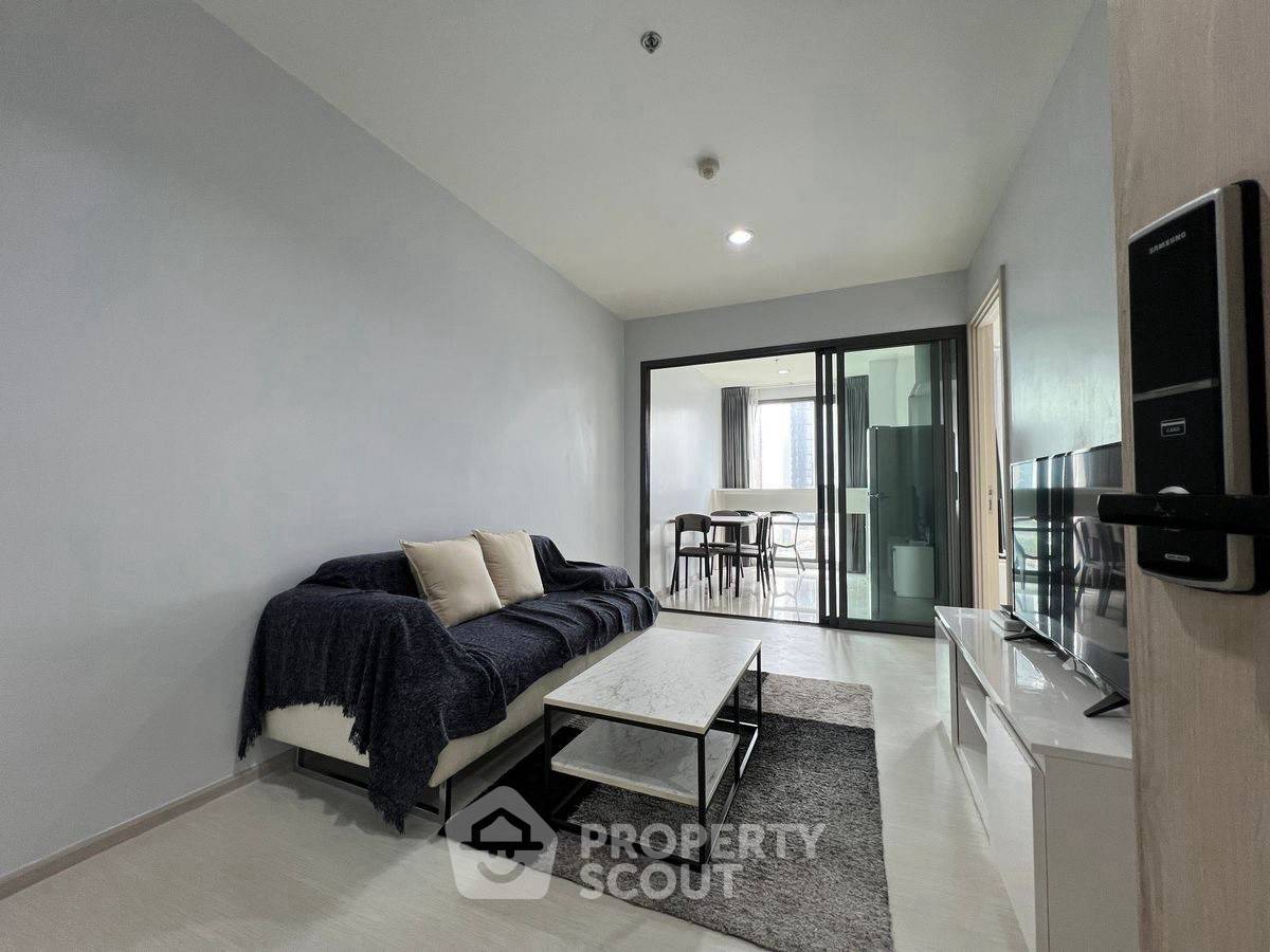 1-BR Condo at Rhythm Sukhumvit 42 near BTS Ekkamai (ID 2217538)