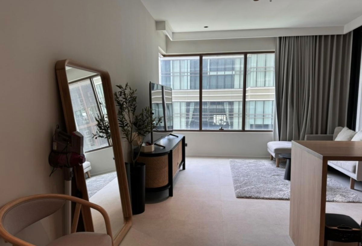 rent: The Emporio Place, beautiful, good location, ready to move in, near BTS Phrom Phong. Interested, add Line @841qqlnr