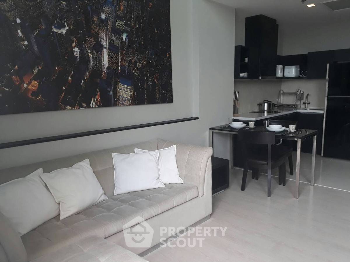 1-BR Duplex at Rhythm Sukhumvit 44/1 near BTS Phra Khanong (ID 886579)