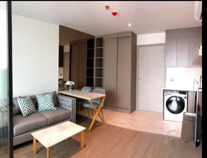 Special Price! For rent 1 Bed 1 Bath - Fully furnishe, READY TO MOVE IN