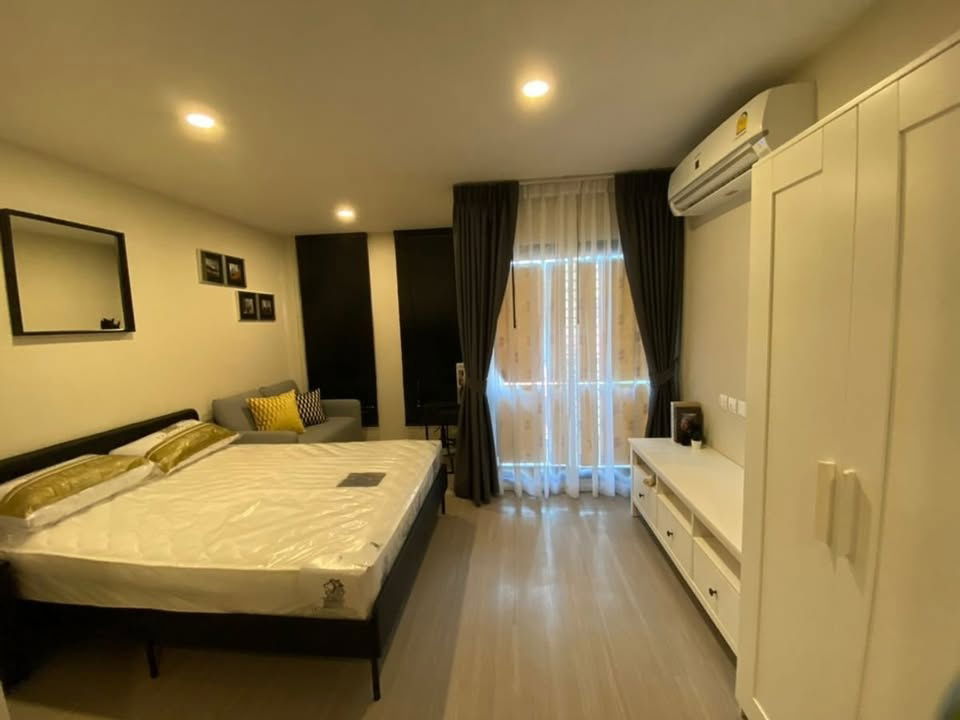 Condo for Rent at Aspire Asoke - Ratchada (B6807125)