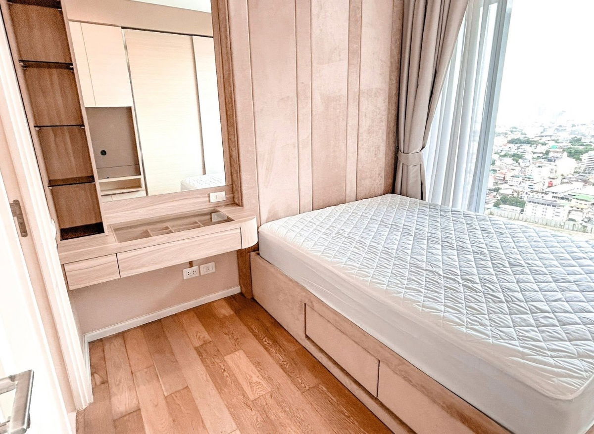 MN2861 The Saint Residencse Full Furnituned