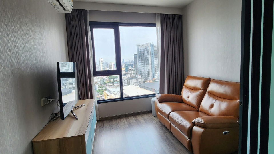 ไลฟ์ ลาดพร้าว วัลเล่ย์