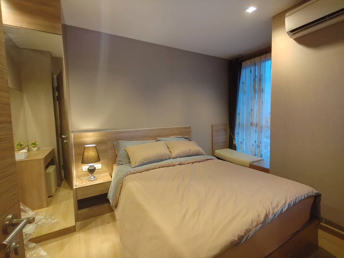 For Rent: The Saint Residences Condo *NEW Room* Near MRT Phahon Yothin at Line: @homefinder