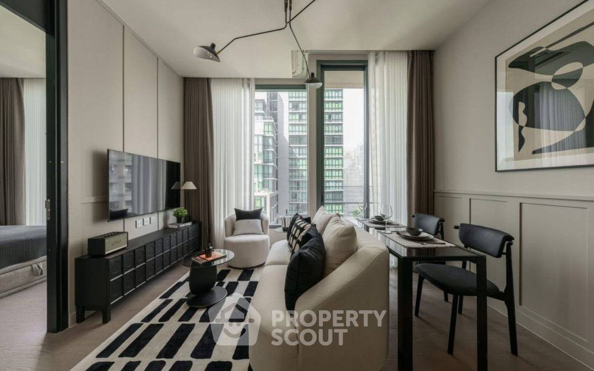 1-BR Condo at The Crest Park Residences near MRT Phahon Yothin (ID 2205752)