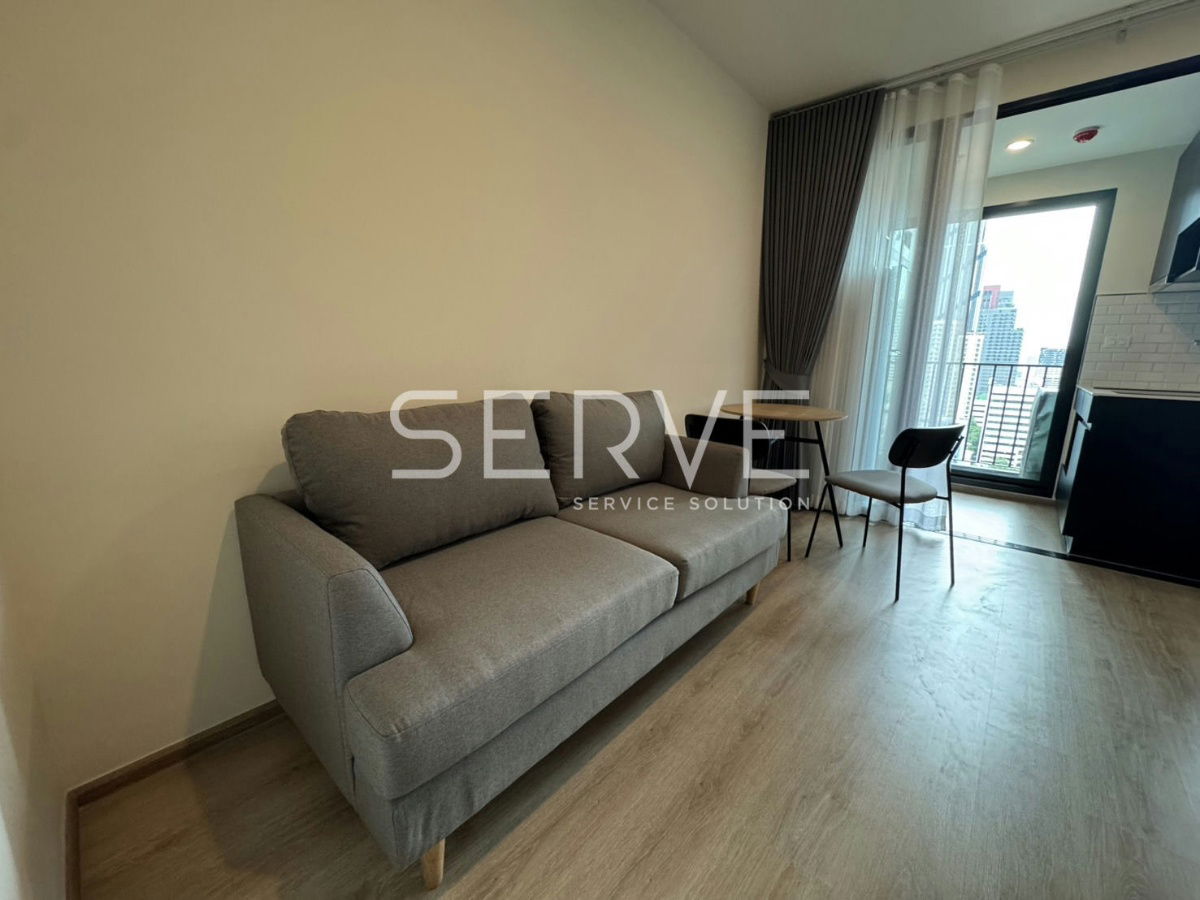 1 Bed 1 Bath Nice Room Fully furnished New Condo Good Location MRT Phra Ram 9  220 m. @ NUE District R9