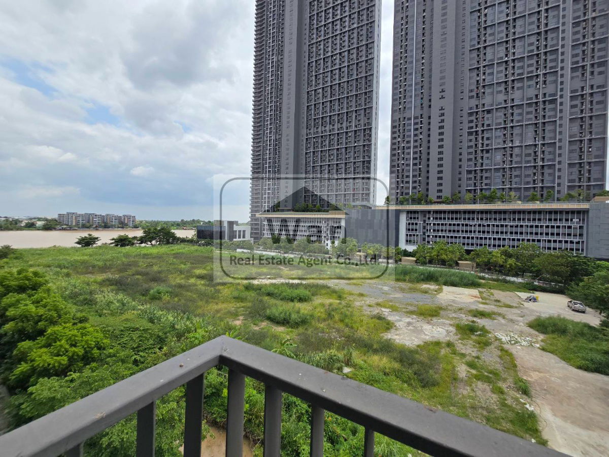 politan breeze riverside condo for rent