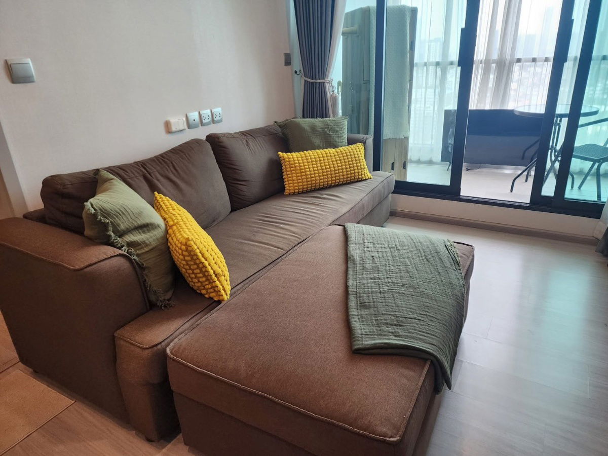 Life Sukhumvit                   62