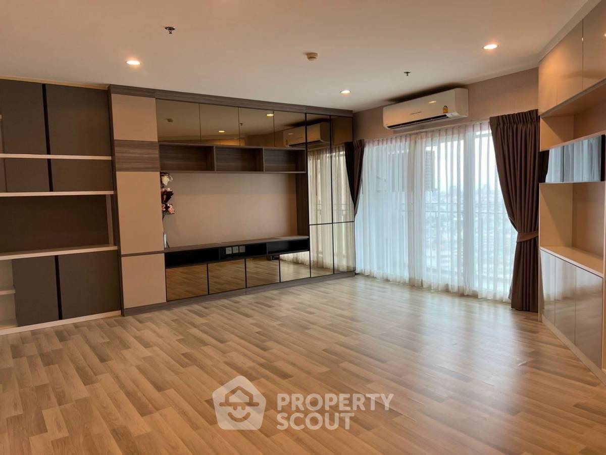2-BR Condo at The Key Sathorn - Charoenraj in Bang Khlo (ID 1002122)